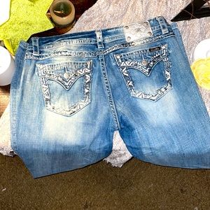 Miss Me signature straight cut jeans - size 33